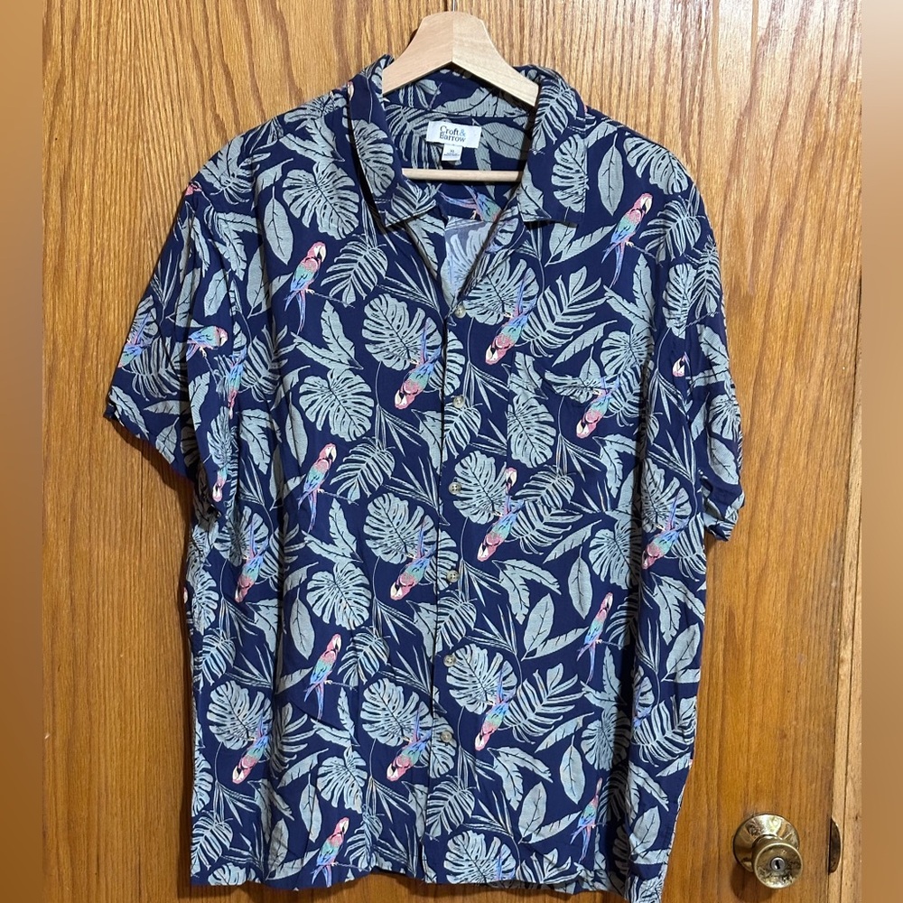 Croft & Barrow CL mens causal button down parrots vacation resort wear shirt‎